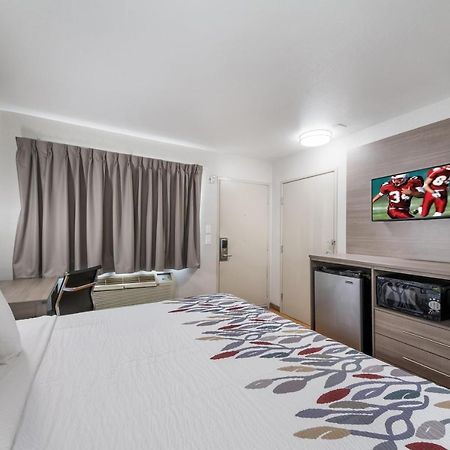 Red Roof Inn San Antonio E - Frost Bank Center Εξωτερικό φωτογραφία