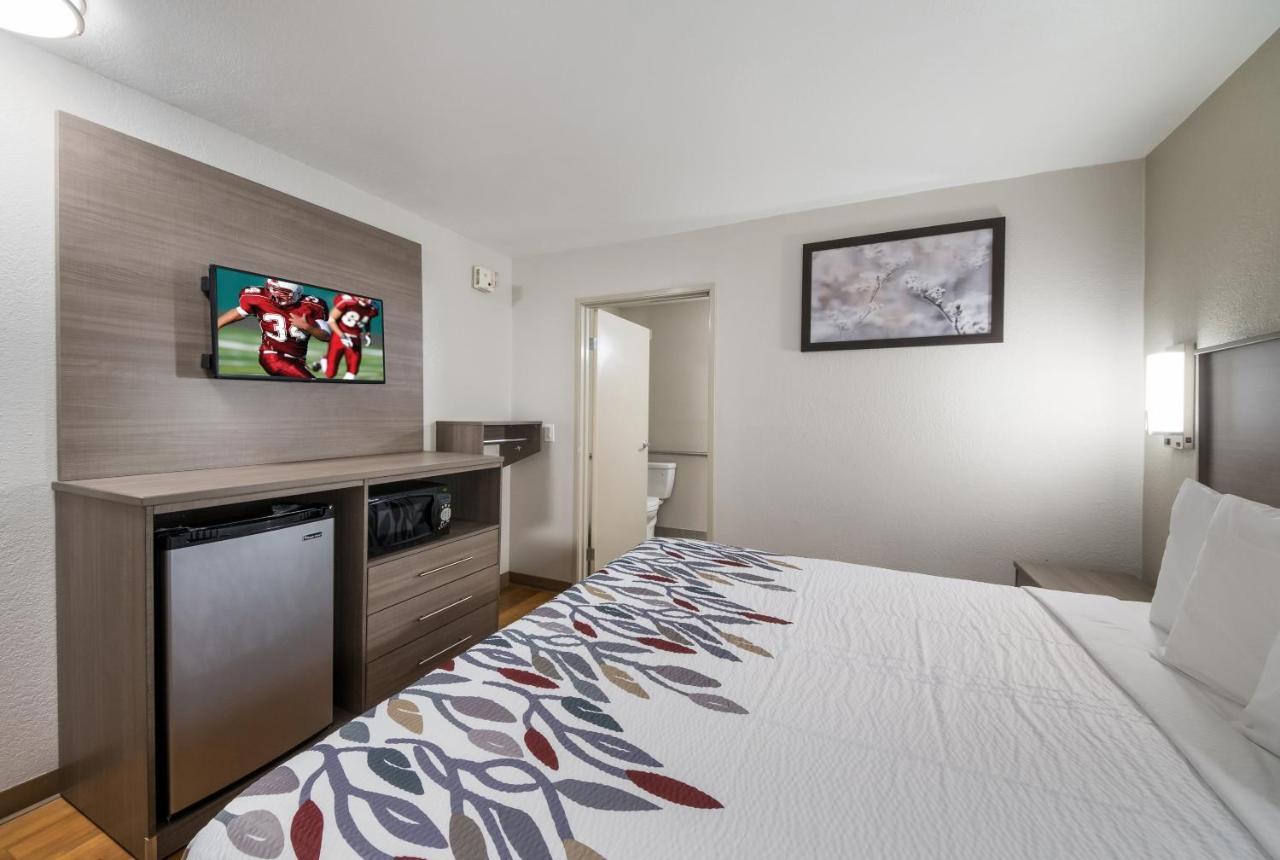 Red Roof Inn San Antonio E - Frost Bank Center Εξωτερικό φωτογραφία