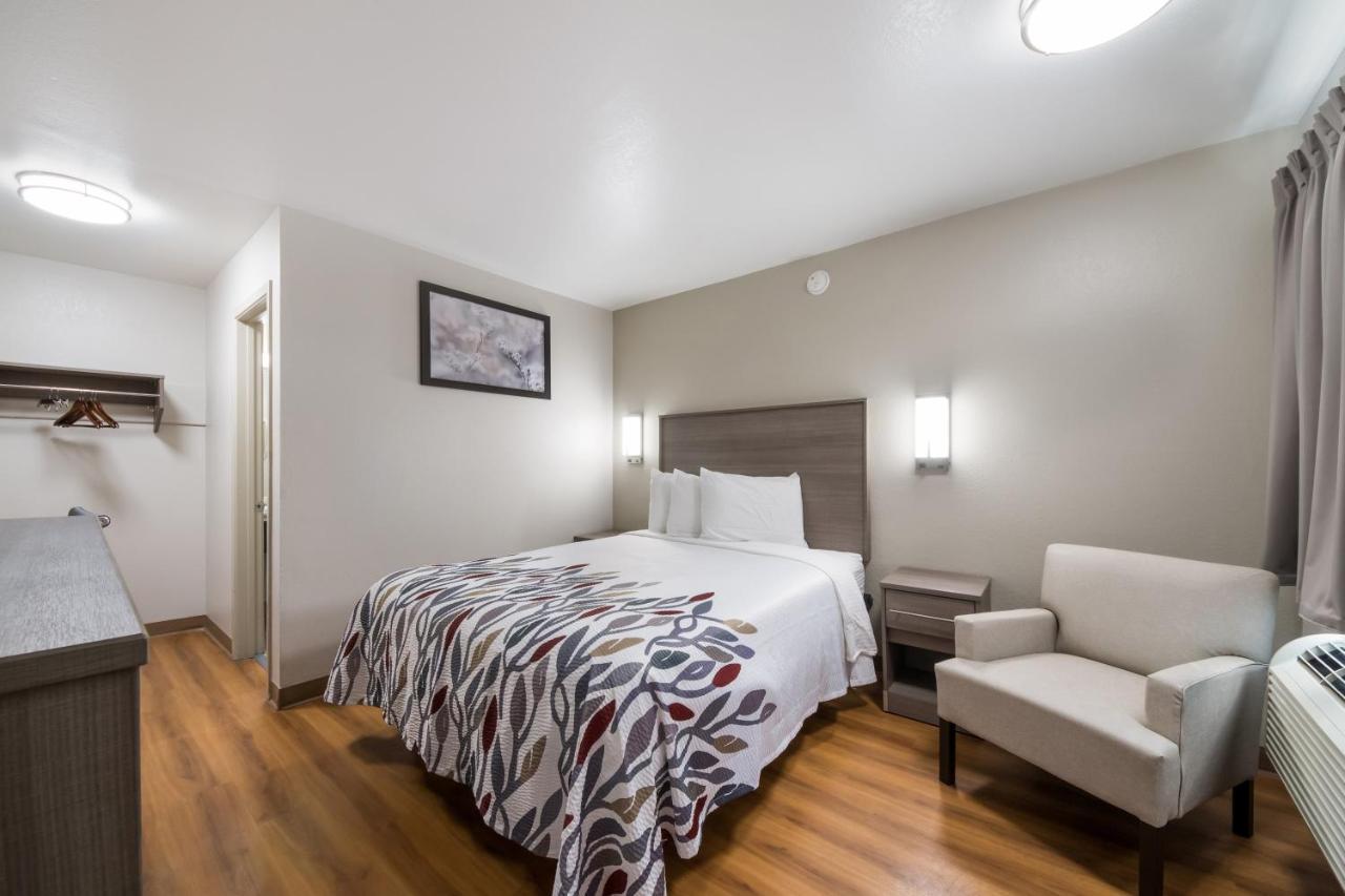 Red Roof Inn San Antonio E - Frost Bank Center Εξωτερικό φωτογραφία