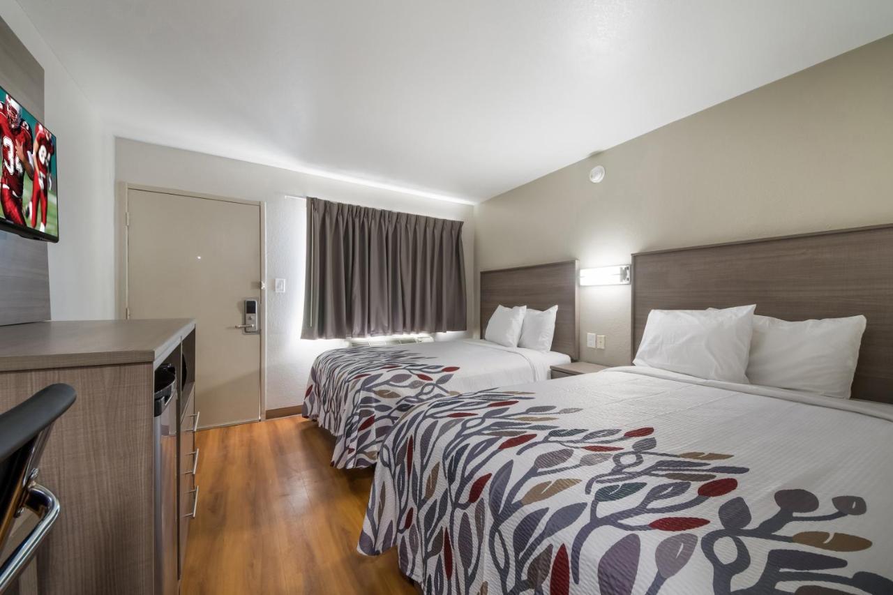 Red Roof Inn San Antonio E - Frost Bank Center Εξωτερικό φωτογραφία