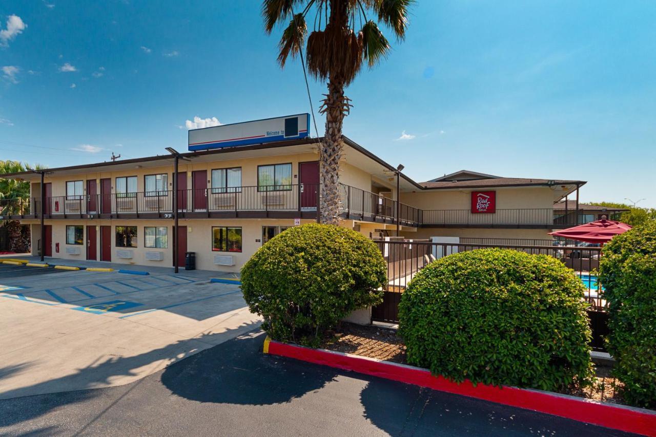 Red Roof Inn San Antonio E - Frost Bank Center Εξωτερικό φωτογραφία