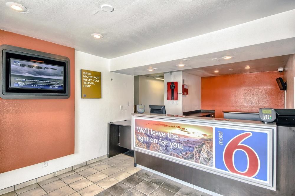 Red Roof Inn San Antonio E - Frost Bank Center Εξωτερικό φωτογραφία
