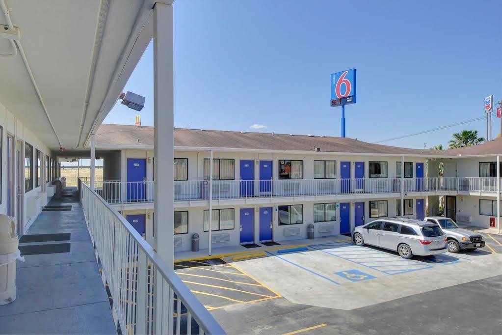 Red Roof Inn San Antonio E - Frost Bank Center Εξωτερικό φωτογραφία